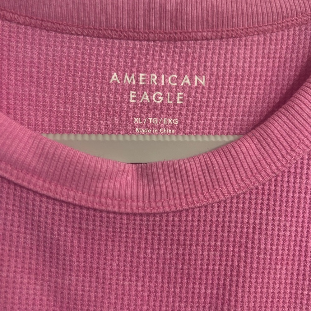 American Eagle Outfitters Short Sleeve Pink Tee - Picture 3 of 4